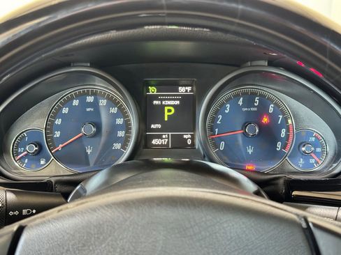 Used 2014 Maserati GranTurismo Sport image 11