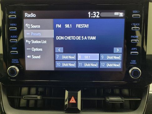 Used 2020 Toyota Corolla LE FWD image 25