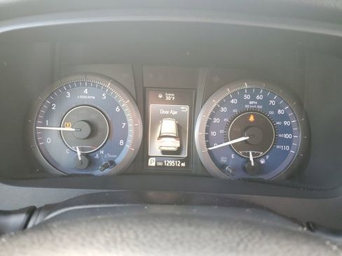 Used 2015 Toyota Sienna XLE image 14