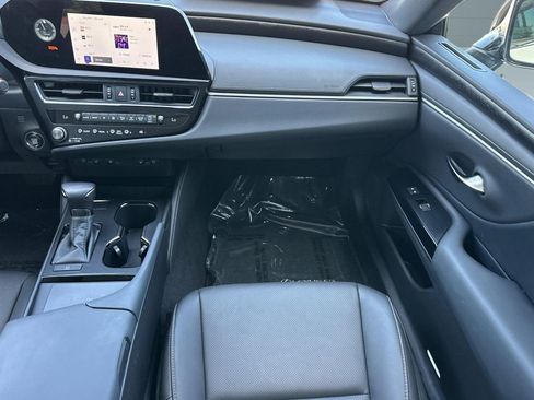 Certified 2025 Lexus ES 350 w/ Premium Package FWD image 28