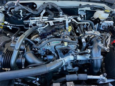 Used 2025 Ford Bronco Outer Banks image 29