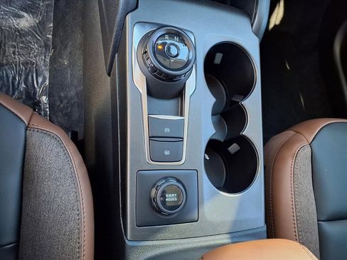 New 2025 Ford Bronco Sport Outer Banks w/ Outer Banks Tech Package+ AWD/4WD image 13