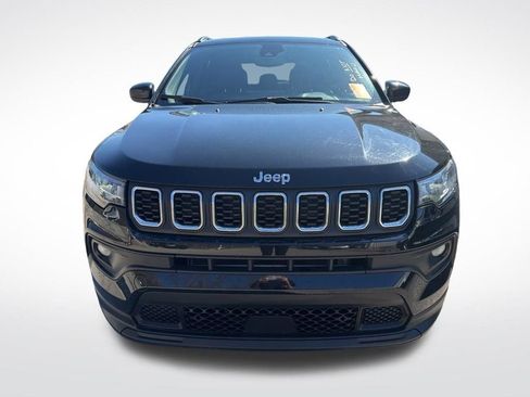 Used 2024 Jeep Compass Latitude image 18