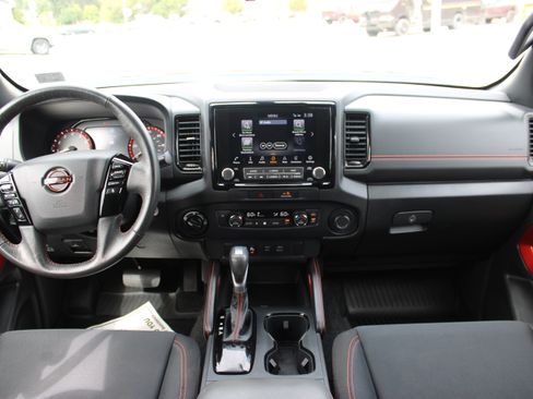Certified 2022 Nissan Frontier PRO-4X w/ Technology Package AWD/4WD image 13
