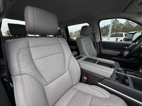 Used 2023 Toyota Tundra Limited image 30
