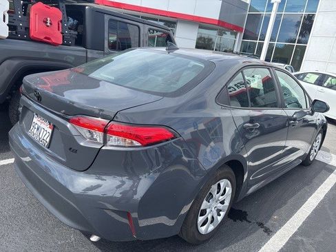 Used 2023 Toyota Corolla LE image 5