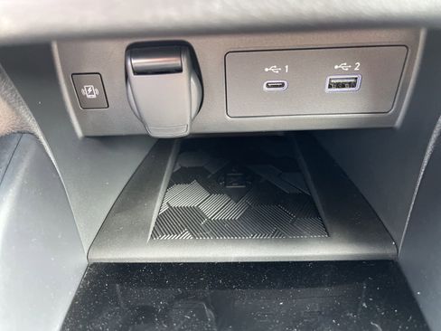 New 2025 Nissan Versa SR w/ Trunk Package image 26