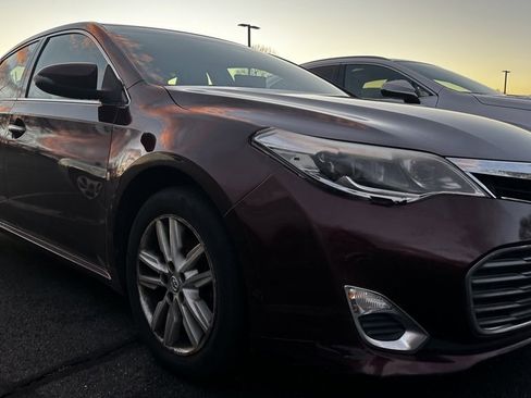Used 2015 Toyota Avalon image 1