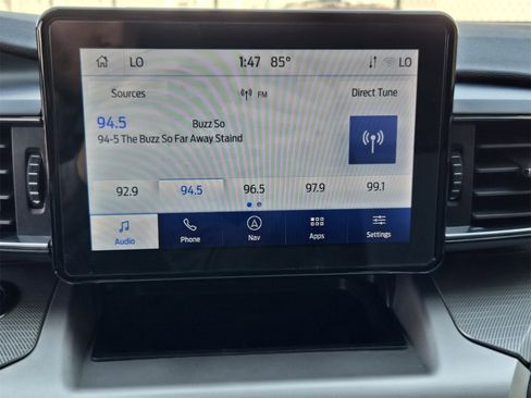 Certified 2022 Ford Explorer XLT w/ Equipment Group 202A image 15