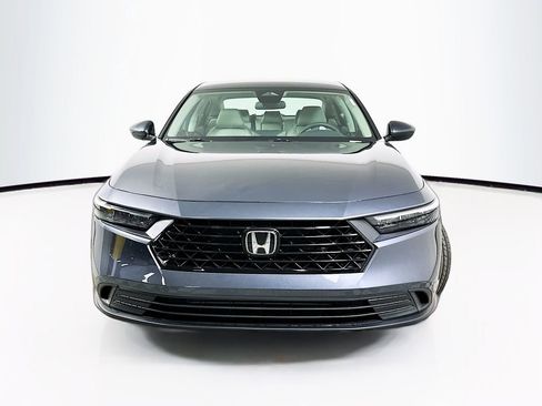Certified 2025 Honda Accord LX image 5