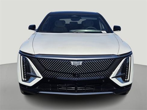 New 2025 Cadillac Lyriq Luxury image 5