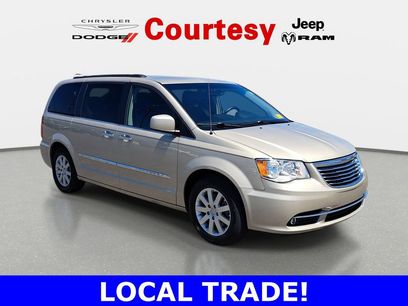 Used 2016 Chrysler Town & Country Touring w/ Driver Convenience Group