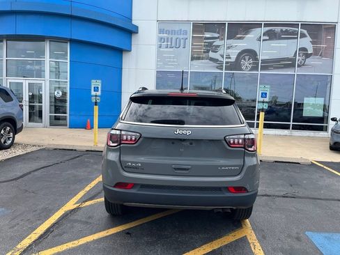 Used 2022 Jeep Compass Limited w/ Sun and Sound Group AWD/4WD image 4