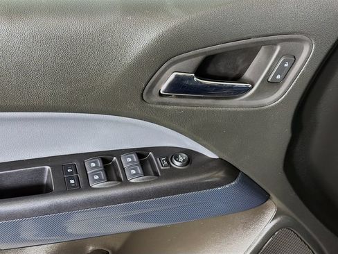 Used 2021 Chevrolet Colorado Z71 AWD/4WD image 17