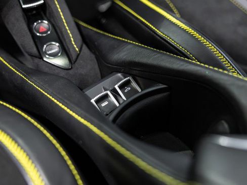 Used 2022 McLaren 720S Performance RWD image 44
