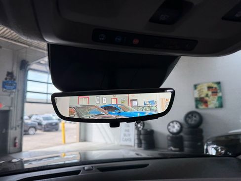 Used 2023 Cadillac Escalade Sport Platinum image 34