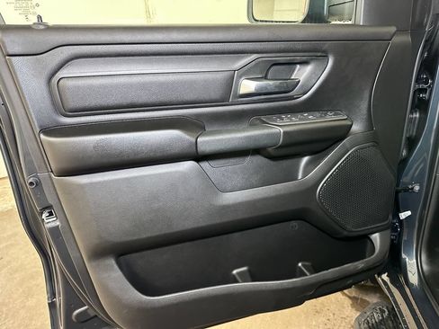 New 2026 RAM 1500 Express AWD/4WD image 18