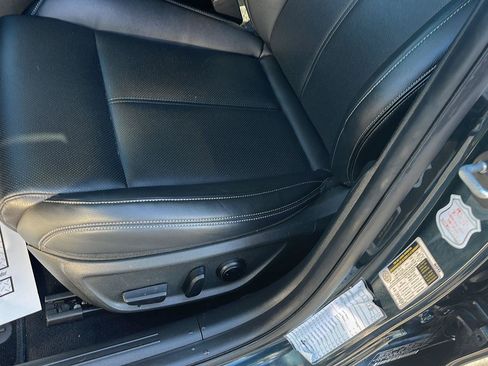 Used 2023 Genesis G70 2.0T AWD/4WD image 20