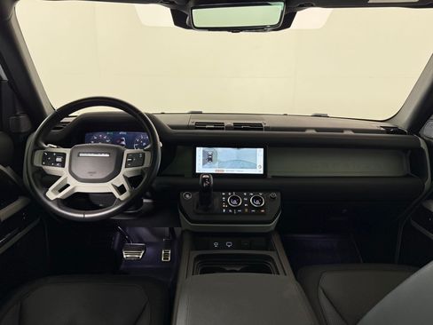 Used 2021 Land Rover Defender 110 X-Dynamic SE AWD/4WD image 16