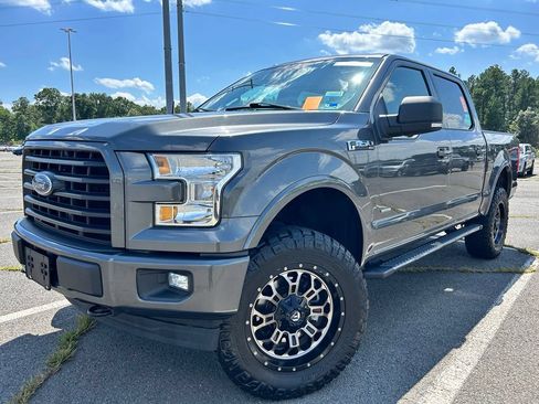 Used 2017 Ford F150 XLT w/ Equipment Group 302A Luxury AWD/4WD image 2