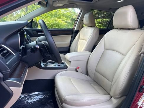 Used 2018 Subaru Outback 2.5i Limited w/ Popular Package #2 AWD/4WD image 9