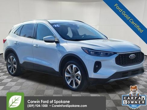 Used 2025 Ford Escape Platinum image 1