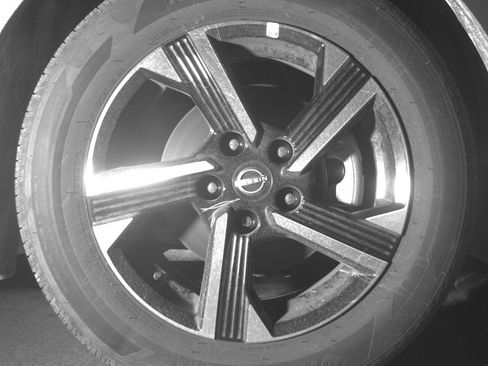 Used 2025 Nissan Sentra SV image 13