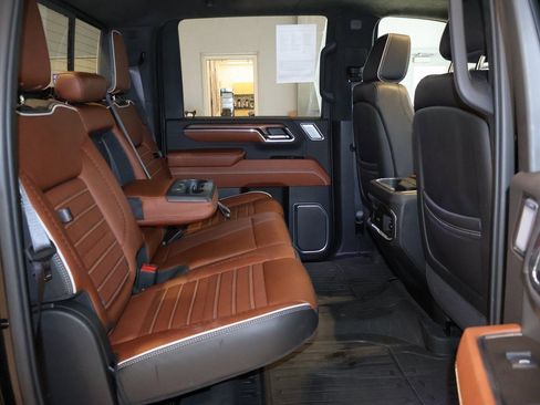 Certified 2024 GMC Sierra 3500 Denali Ultimate image 40