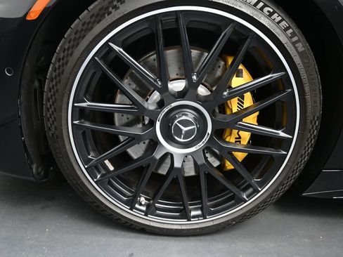 Used 2023 Mercedes-Benz SL 63 AMG SL63 AMG w/ Driver Assistance Package image 13