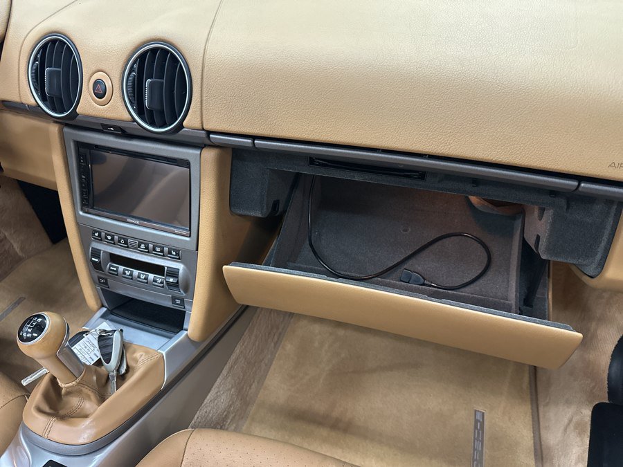 Used 2008 Porsche Boxster RWD image 19