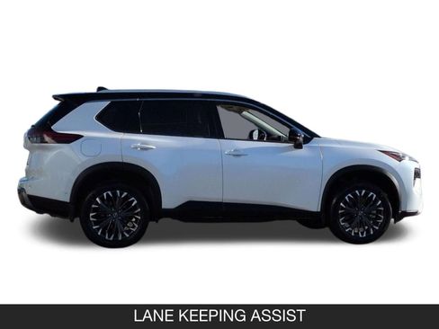 Certified 2025 Nissan Rogue SL w/ Tech Package image 7