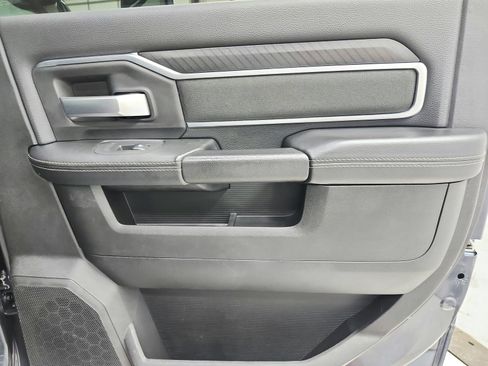 Used 2025 RAM 2500 Big Horn AWD/4WD image 43