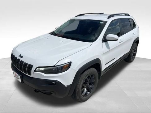 Used 2020 Jeep Cherokee Latitude AWD/4WD image 2