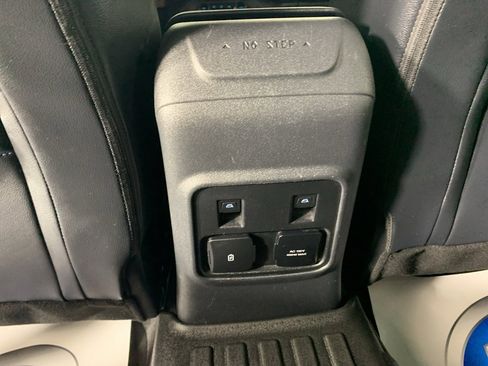 Used 2023 Ford Bronco Outer Banks w/ Sasquatch Package image 33