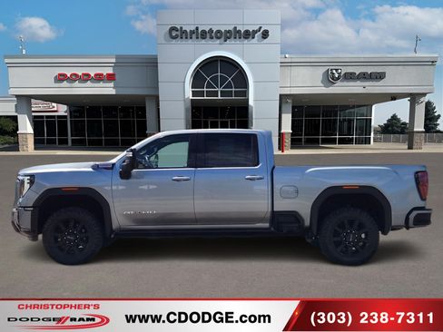 Used 2024 GMC Sierra 2500 AT4 w/ AT4 Premium Plus Package AWD/4WD image 6