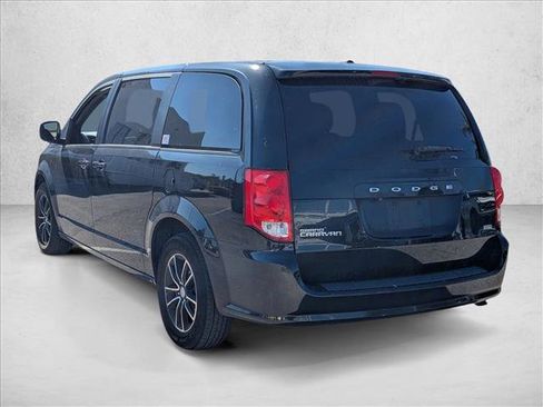 Used 2018 Dodge Grand Caravan SE image 5