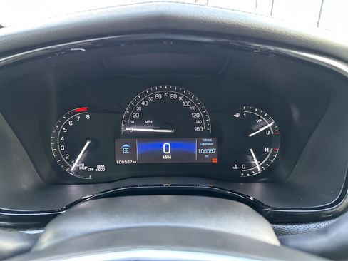 Used 2018 Cadillac XT5 FWD image 14