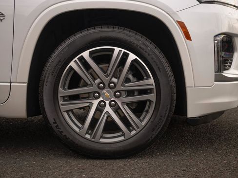 Used 2024 Chevrolet Traverse High Country image 26