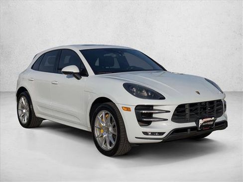 Used 2016 Porsche Macan Turbo image 3