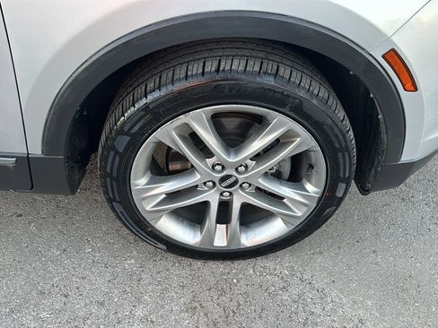 Used 2017 Lincoln MKC Reserve image 21