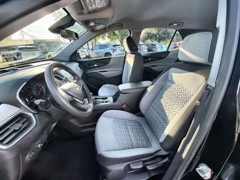 Certified 2024 Chevrolet Equinox LS FWD image 18