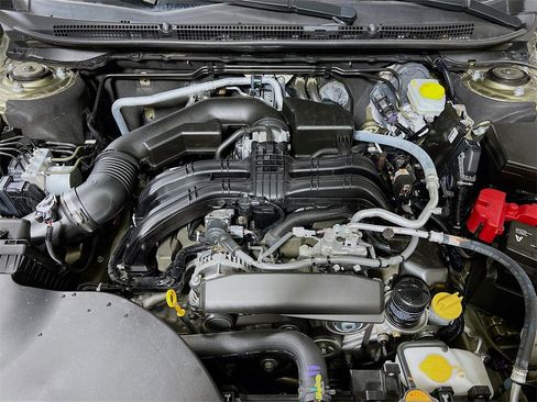 Used 2024 Subaru Outback Limited image 27