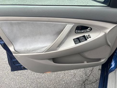 Used 2008 Toyota Camry LE FWD image 16
