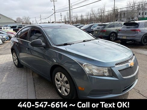 Used 2012 Chevrolet Cruze LS w/ Connectivity Package image 7