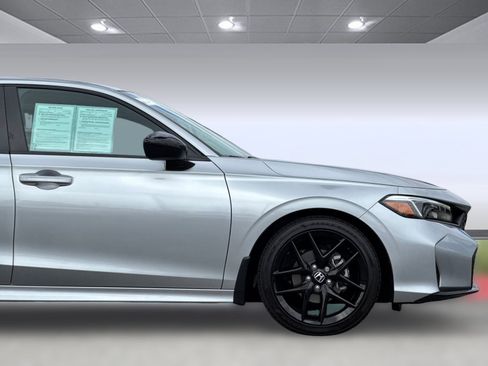 Certified 2025 Honda Civic Sport image 33