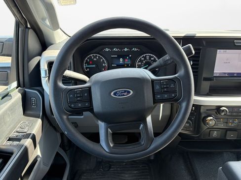 Used 2025 Ford F350 XLT w/ FX4 Off-Road Package AWD/4WD image 12