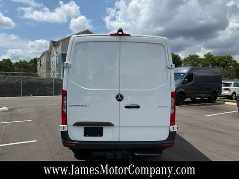 Used 2026 Mercedes-Benz Sprinter 2500 image 6