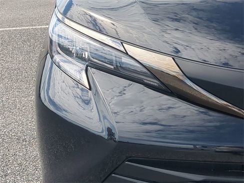 Certified 2023 Toyota Sienna XLE Woodland Edition image 10