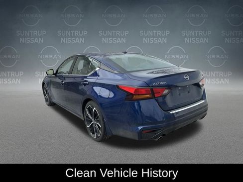 Used 2023 Nissan Altima 2.5 SR w/ SR Premium Package image 4