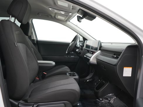 Certified 2024 Hyundai Ioniq 5 SEL AWD/4WD image 11